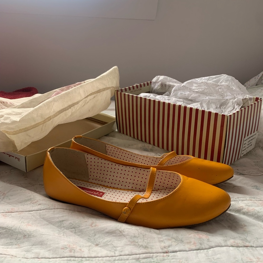 B.A.I.T Footwear Yellow Mary Jane ballerina shoes
